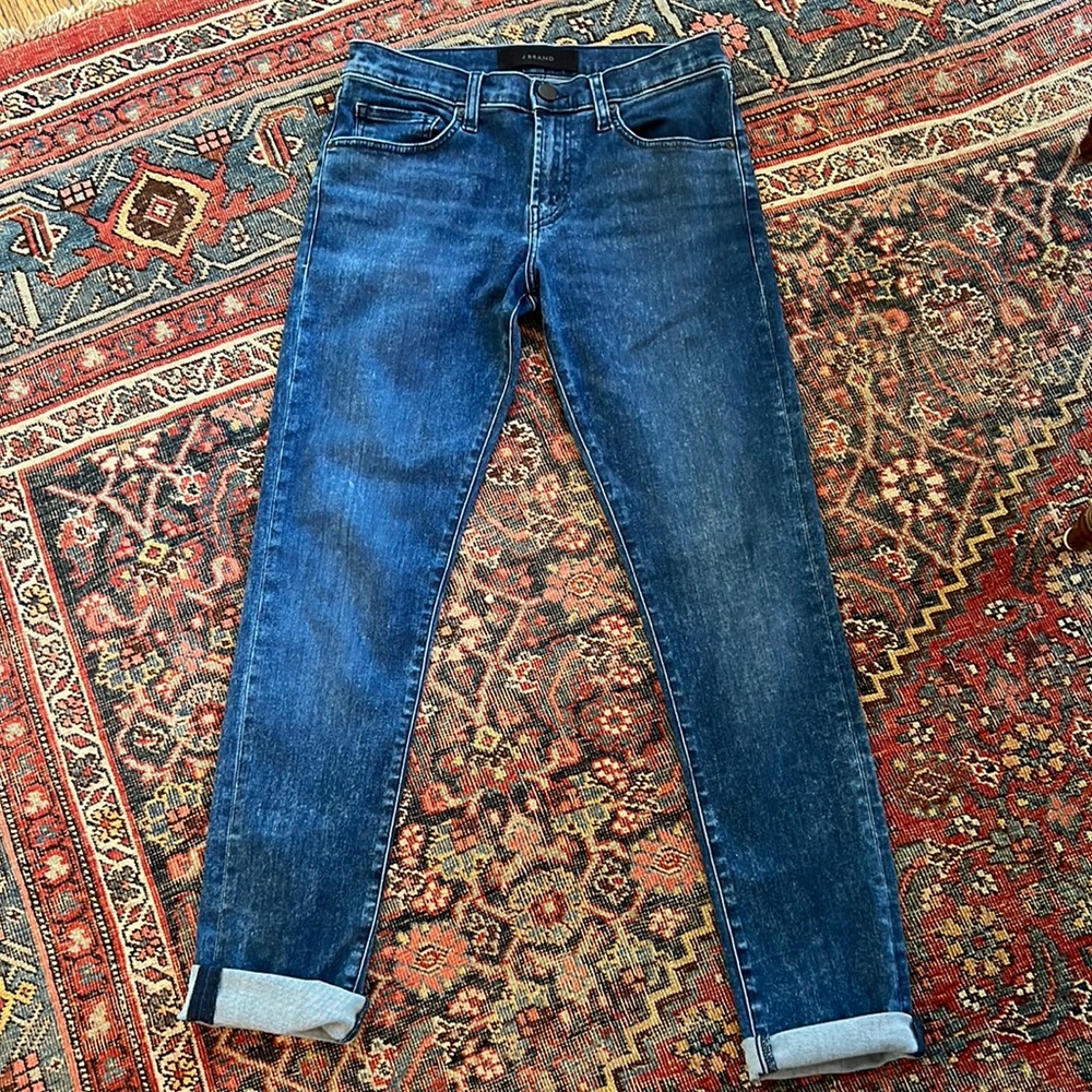 J Brand “Tyler” slim fit jeans 🌟
